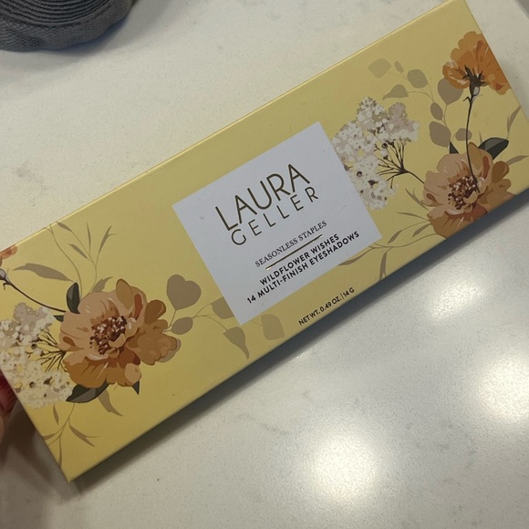 Laura Geller Seasonless Staples eyeshadows - Picture 2 of 5